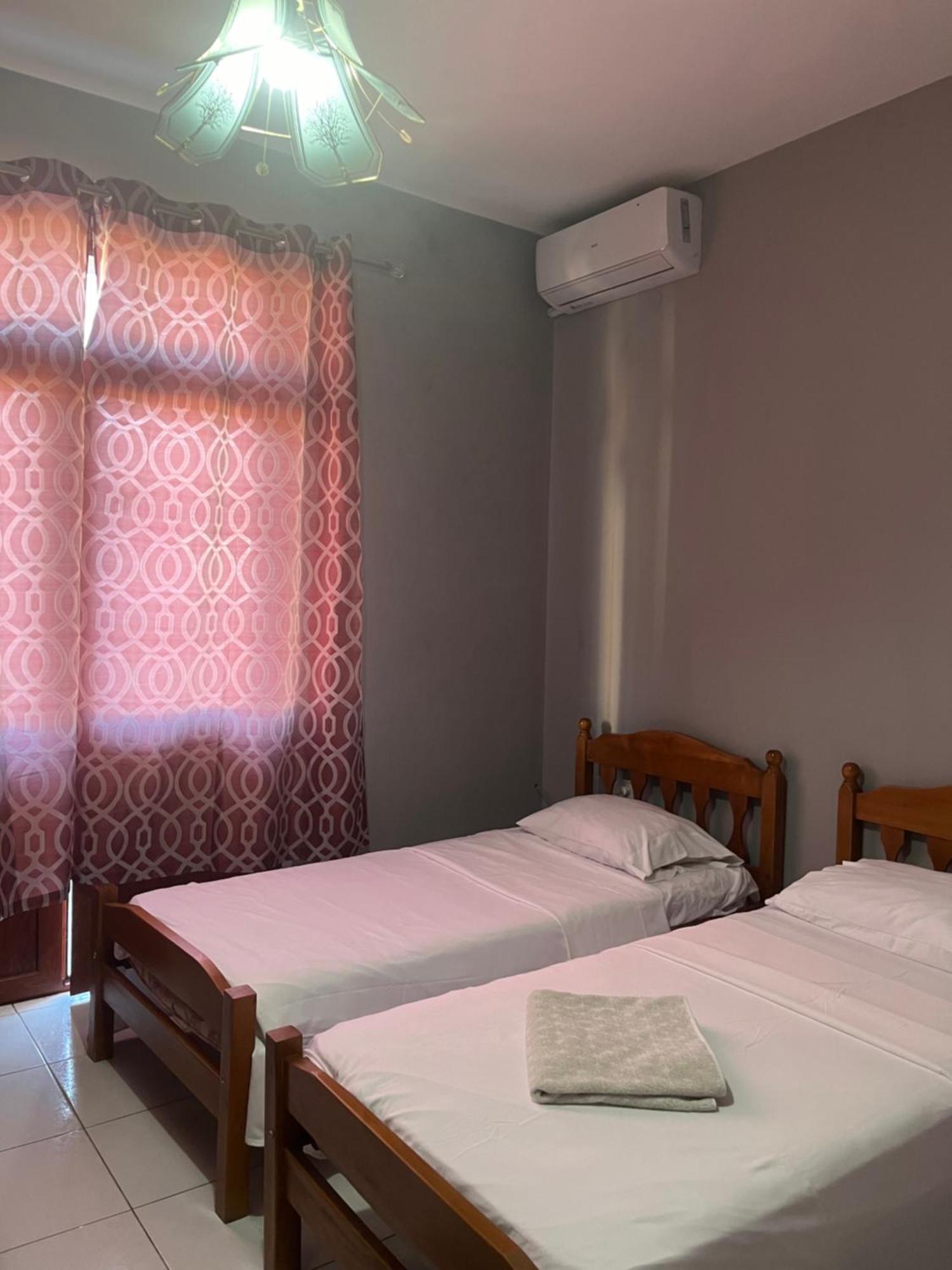 Hotel Luli City Center Драч Екстериор снимка